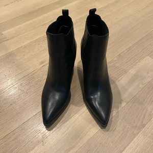 Marc Fisher LTD Gadri Pointed Toe Bootie, Size 9, Black Leather